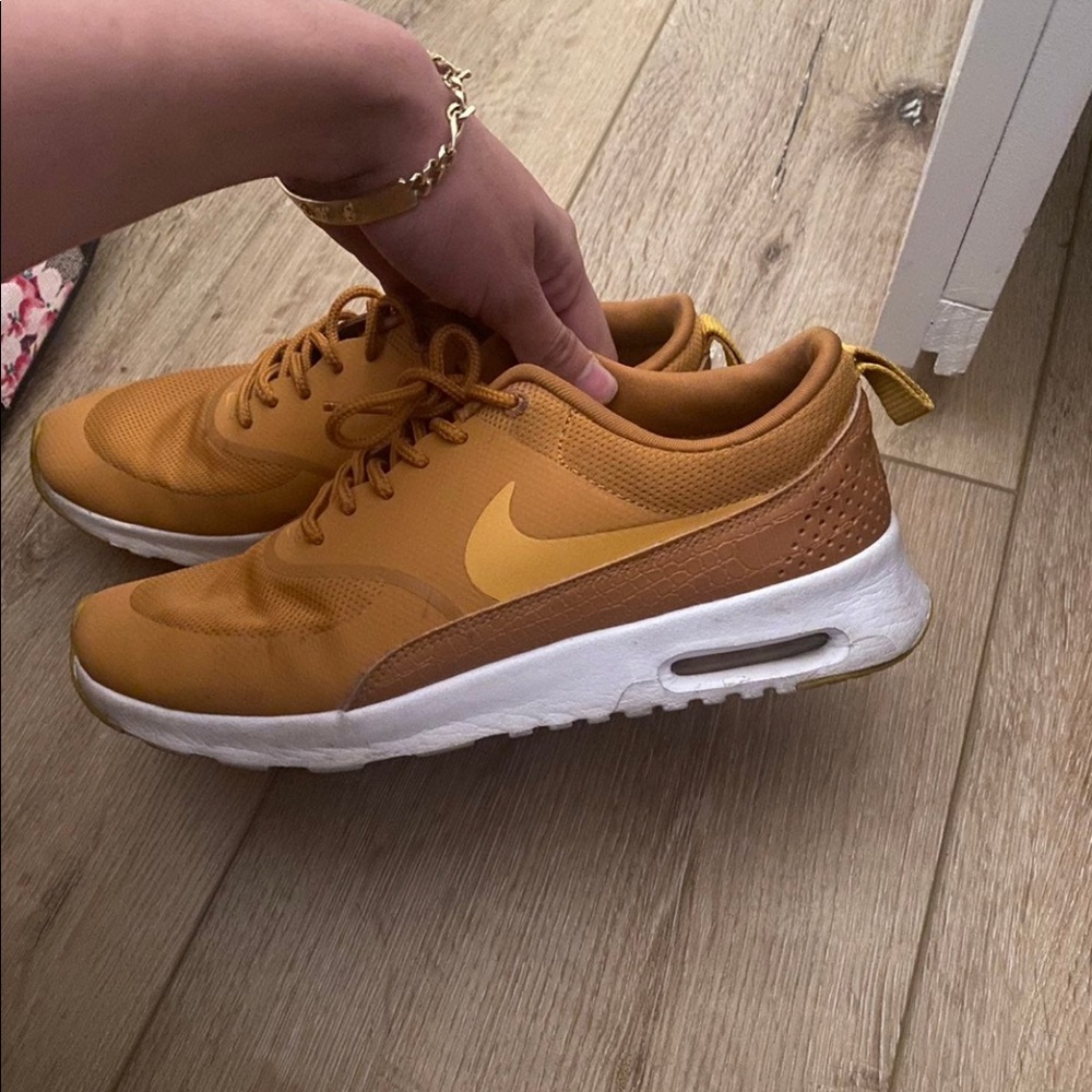 Nike shoes